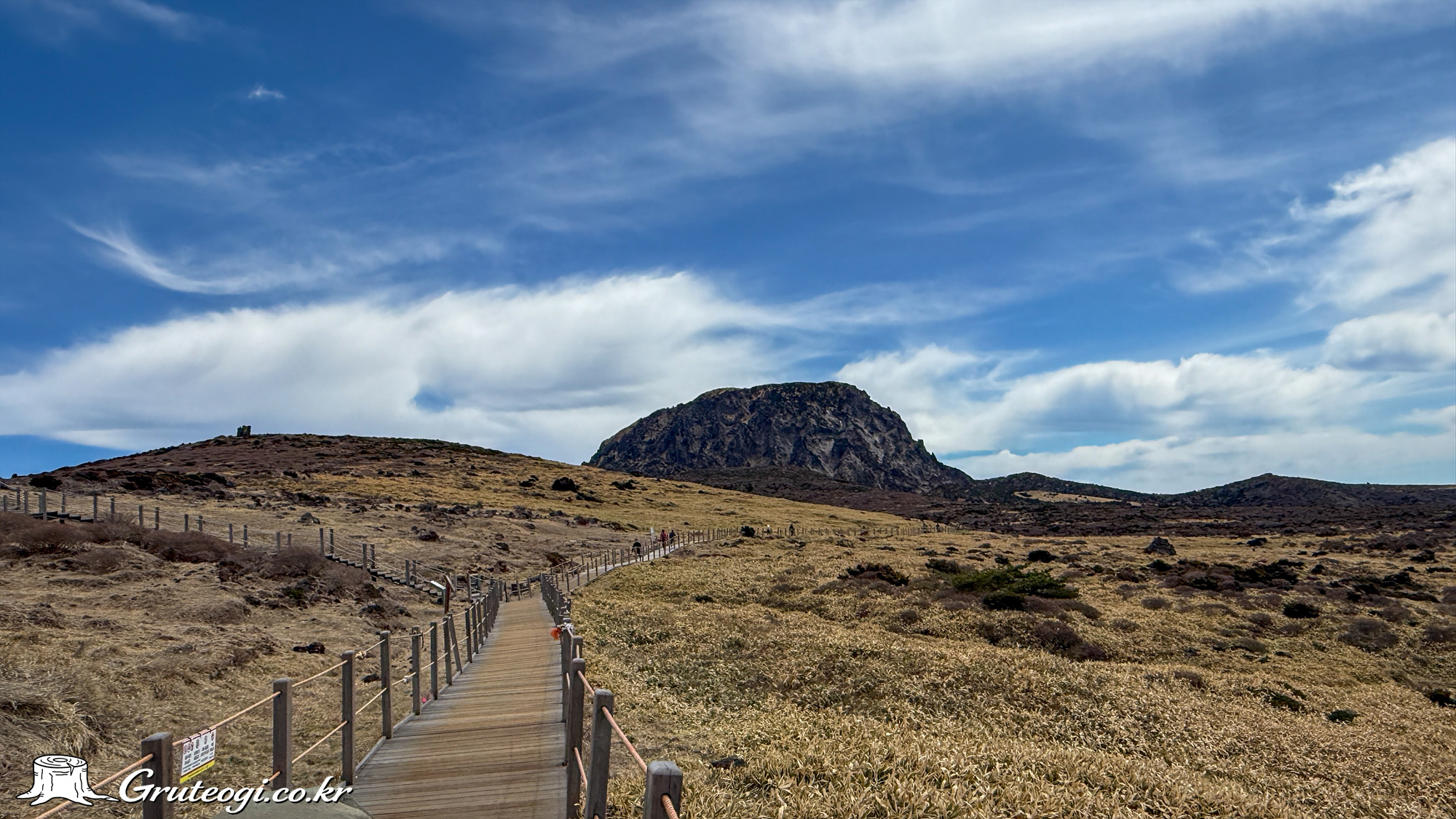 영실주차장에서 윗세오름까지, 한라산 최고의 풍경길